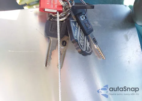 1989 Chevrolet Corvette из США, поврежденный, VIN 1G1YY3189K5102056